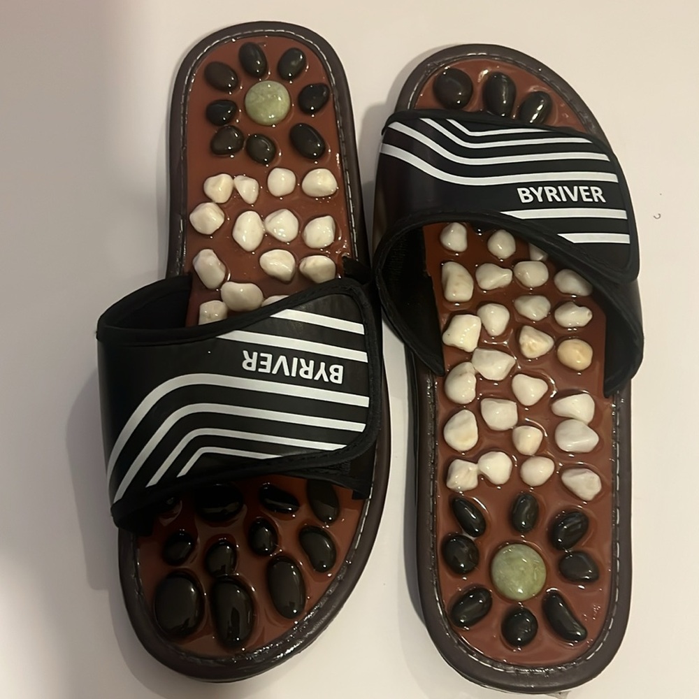 BYRIVER Reflexology Acupressure Massage Sandals Size M8 W10 NWOT